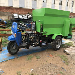 成都撒料車 養(yǎng)牛油電兩用牲畜投料車的靈活應用與農(nóng)副產(chǎn)品銷售前景